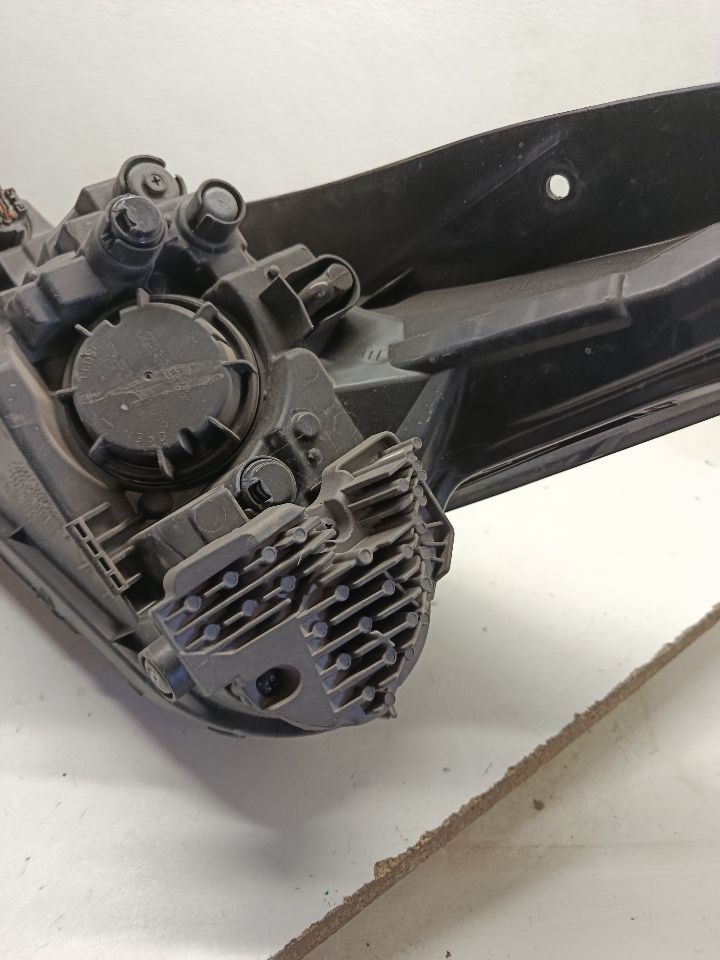 Part image 8
