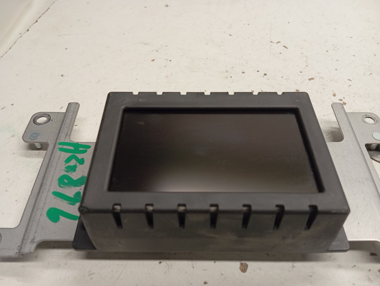 Part image 4