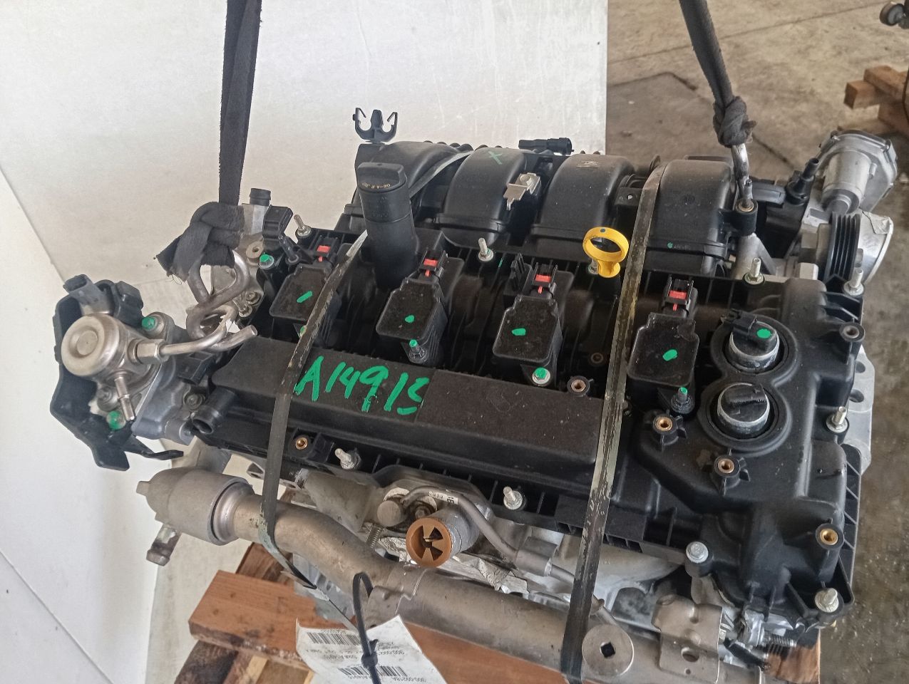 2016 Ford MUSTANG Engine Assembly