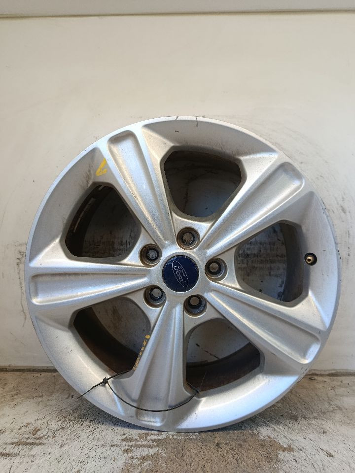2014 Ford ESCAPE Wheel
