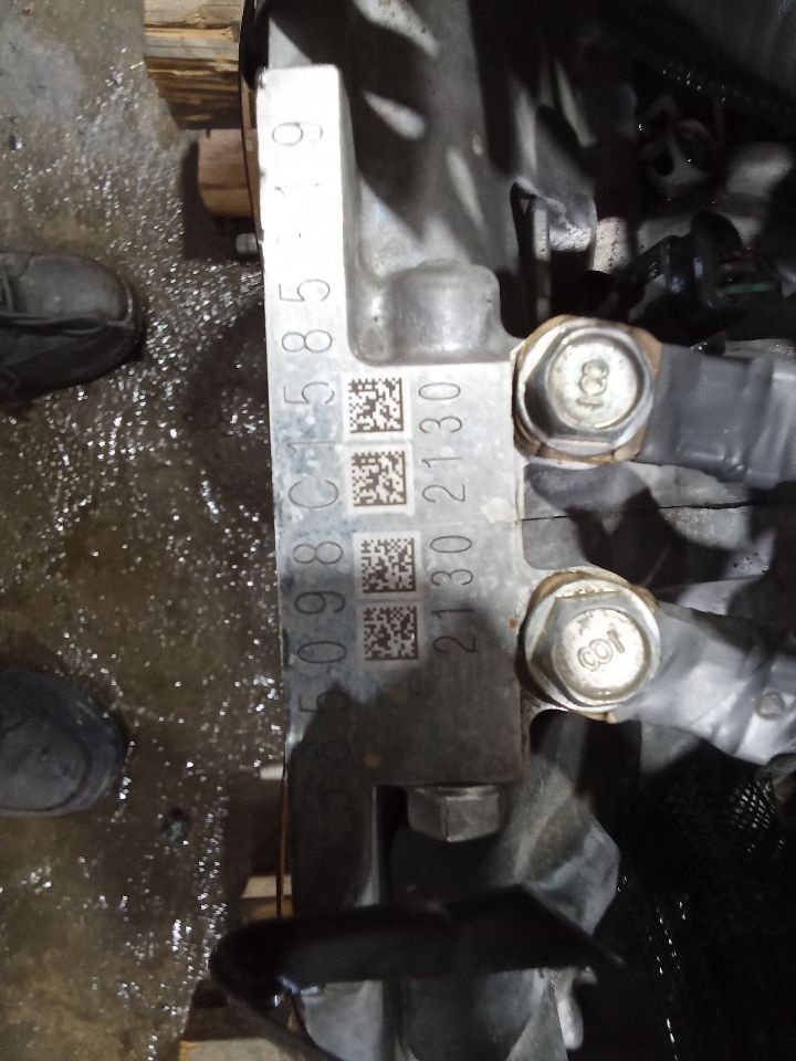 Part image 3