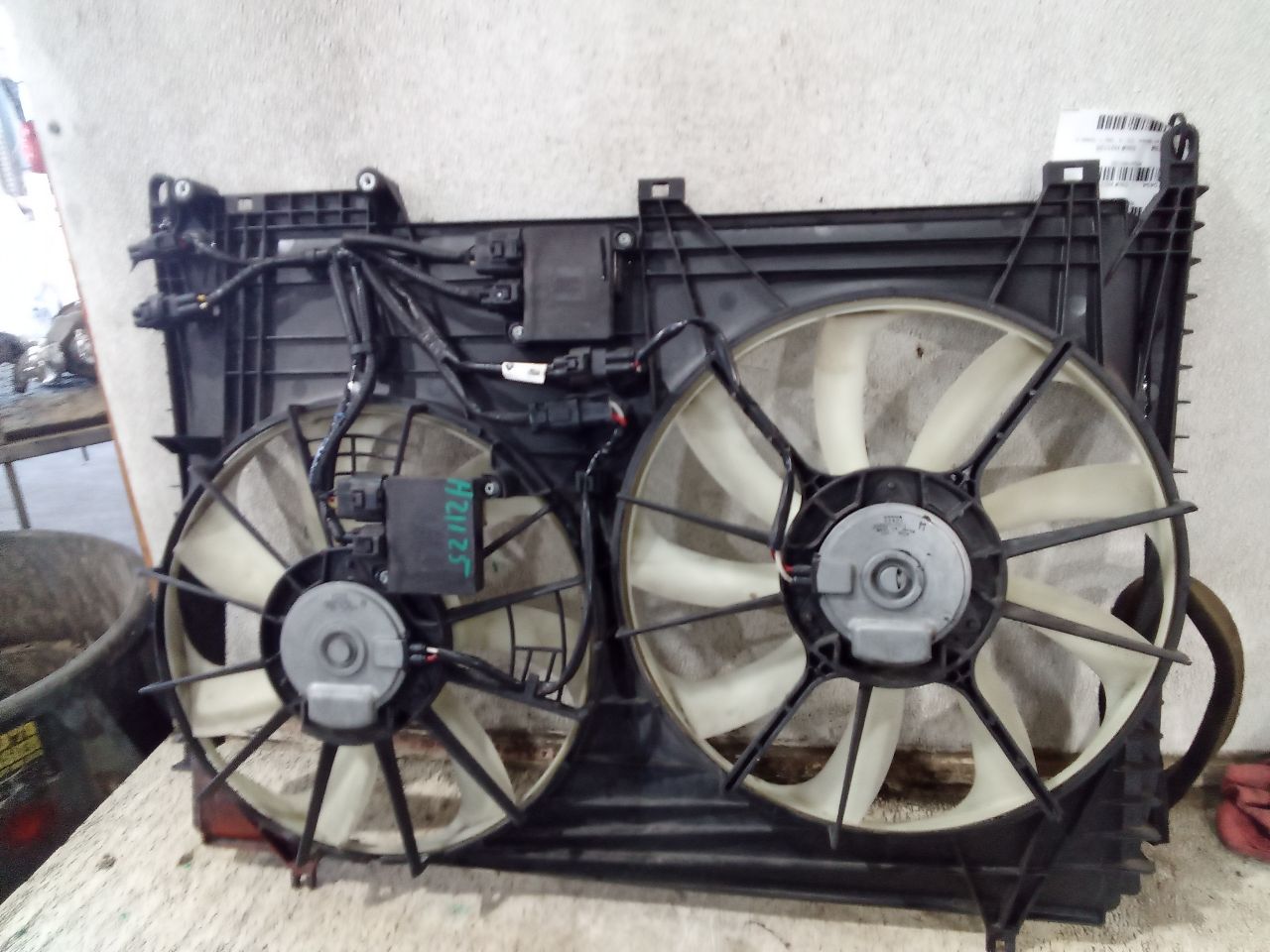 Part image 3