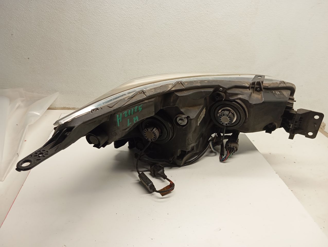 Part image 3