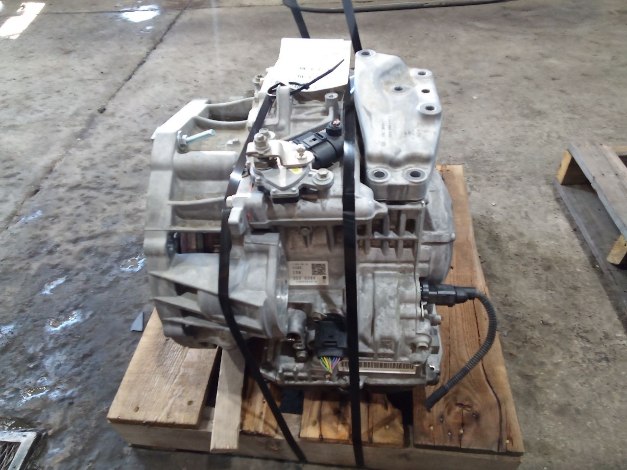 Part image 4