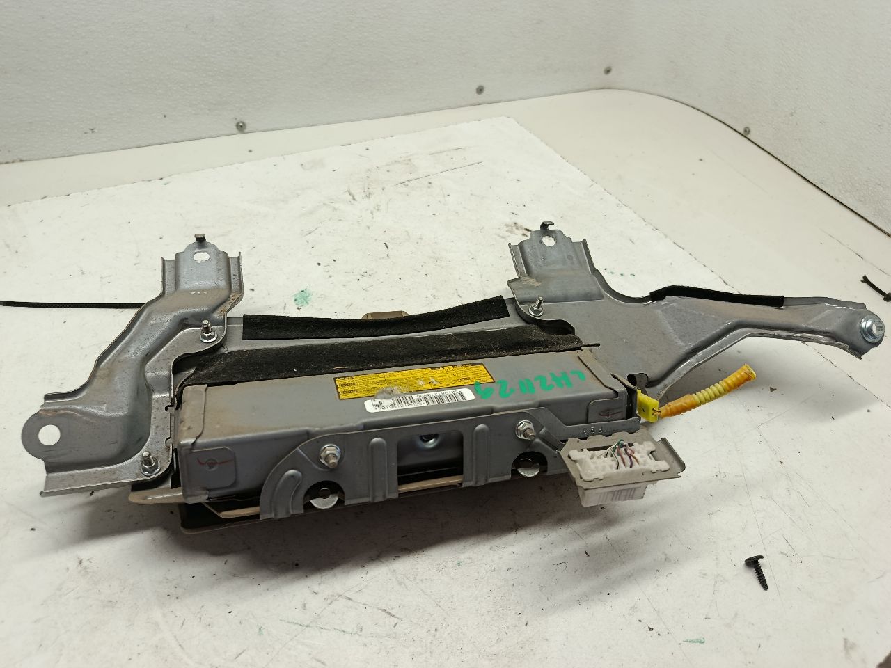 Part image 3