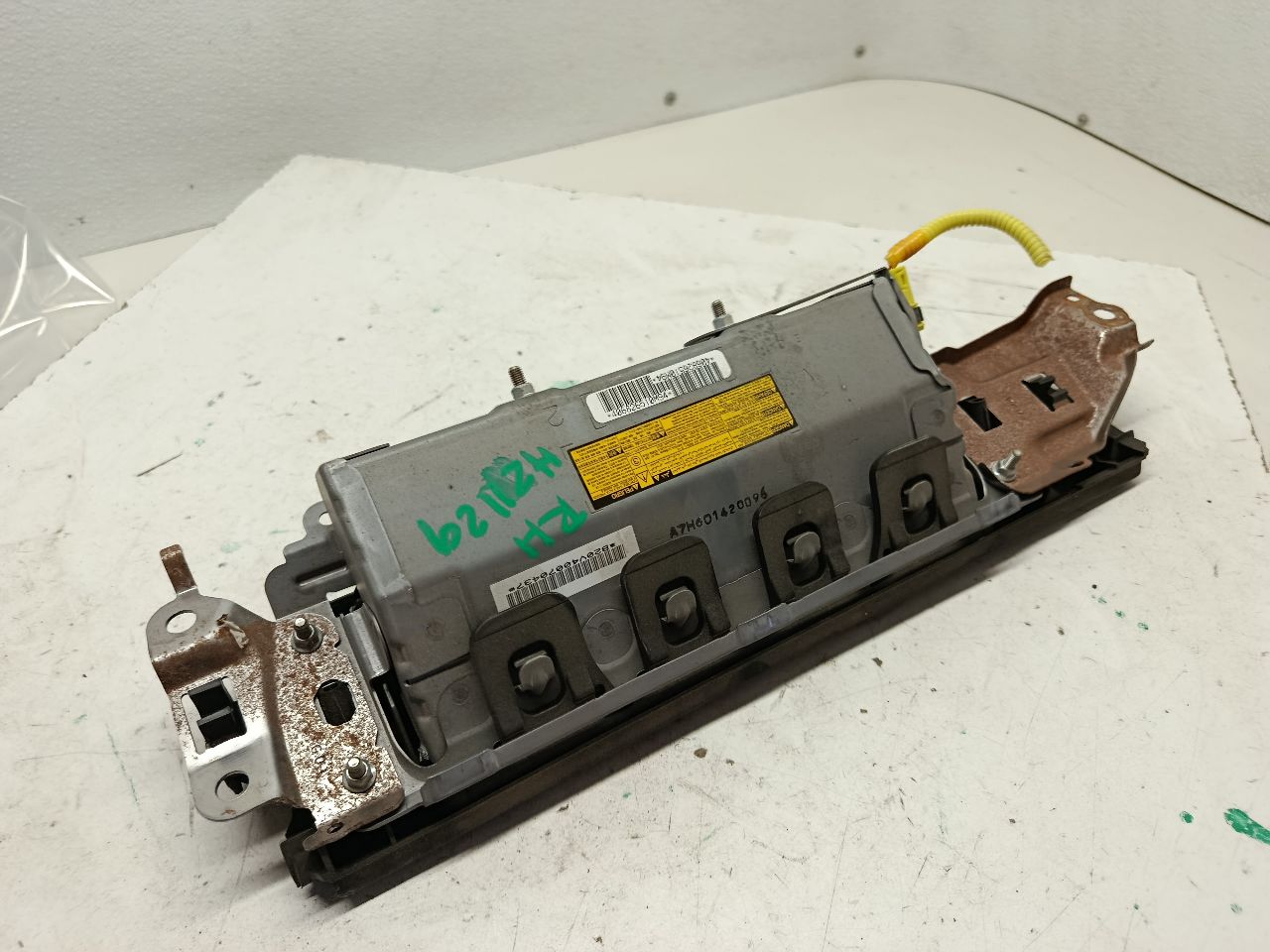 Part image 3