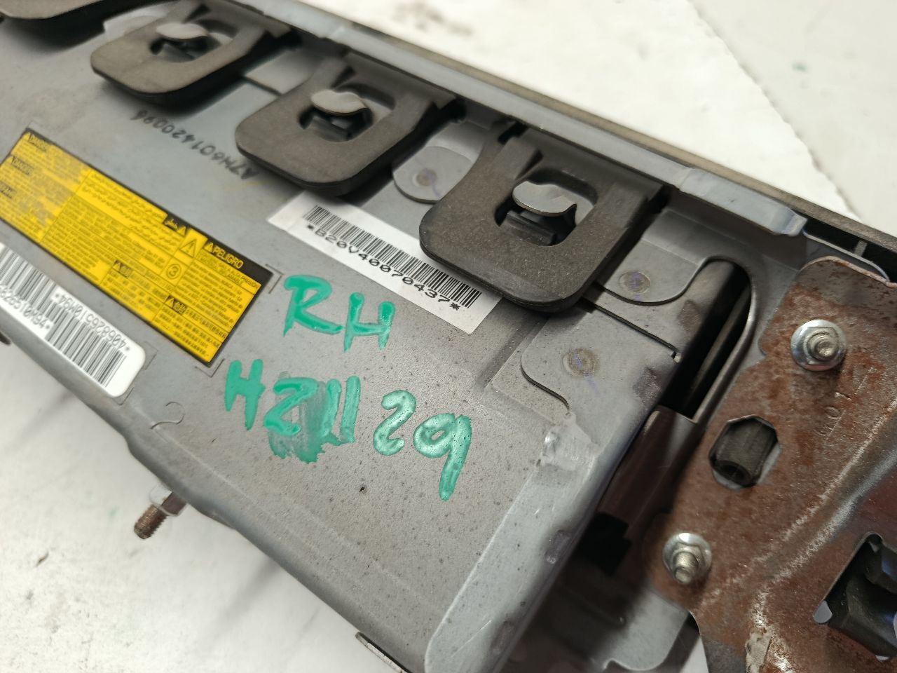 Part image 4