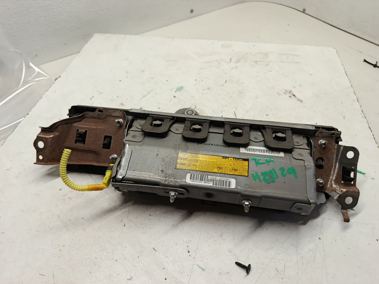 Part image 7