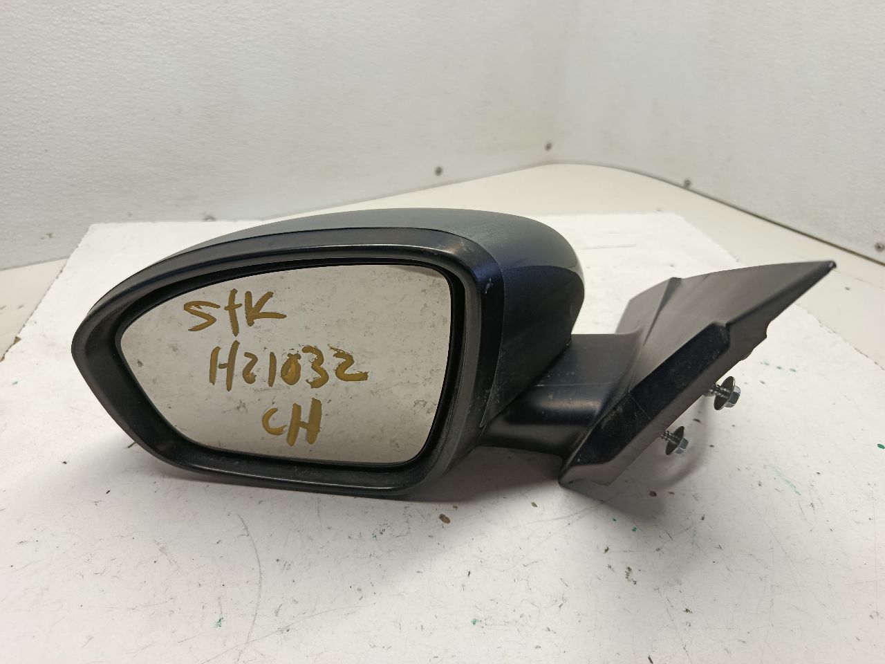 Part image 3