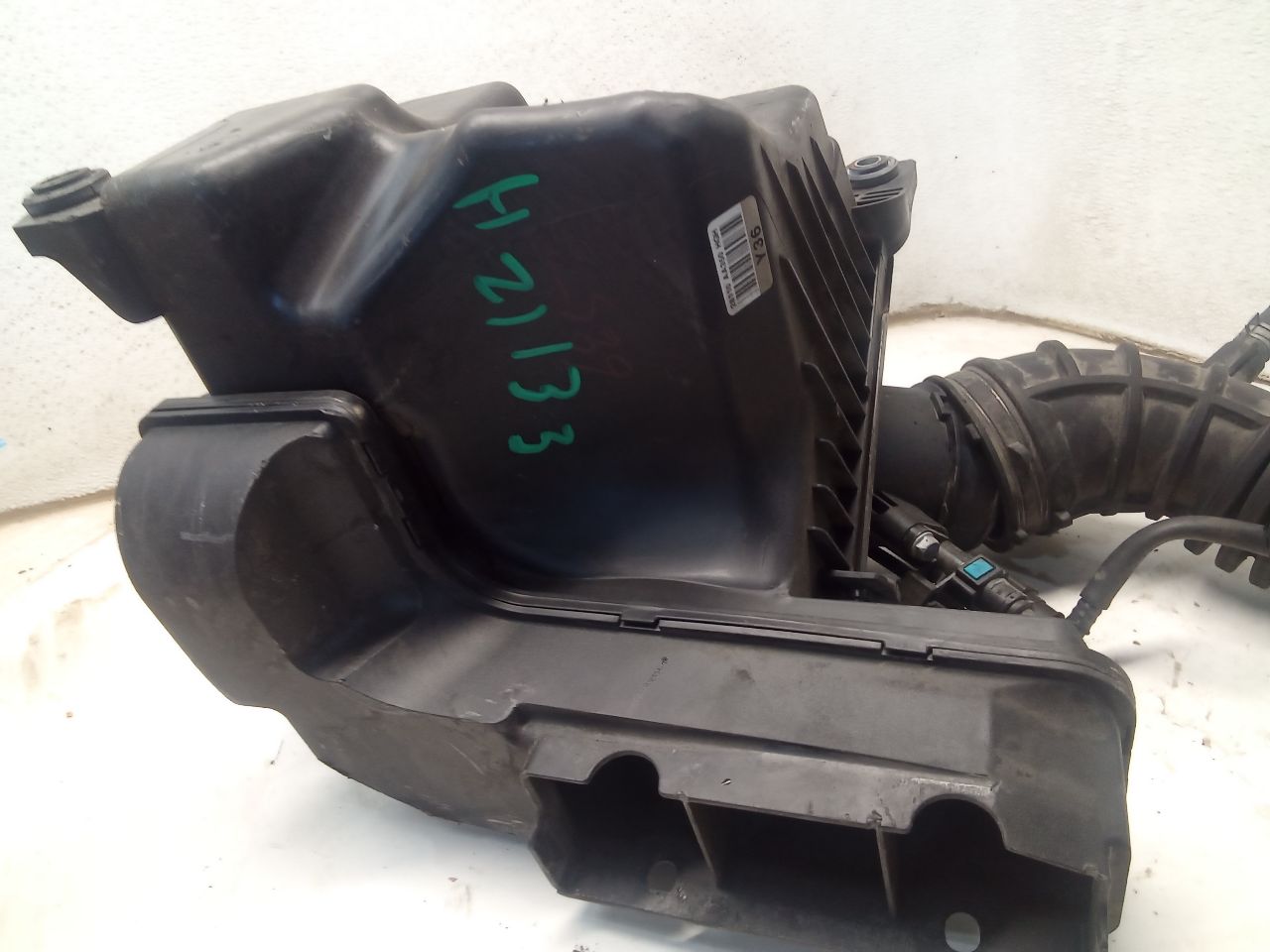 Part image 3