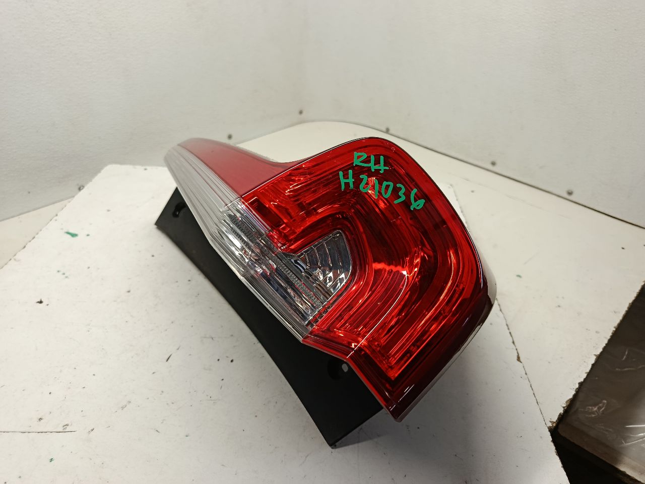 Part image 2