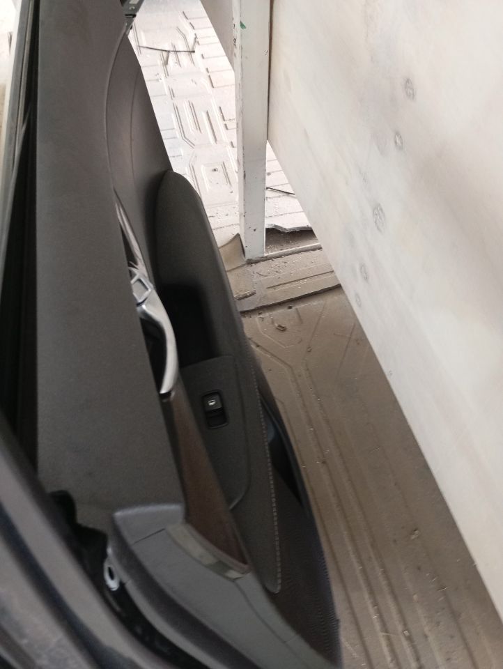 Part image 12
