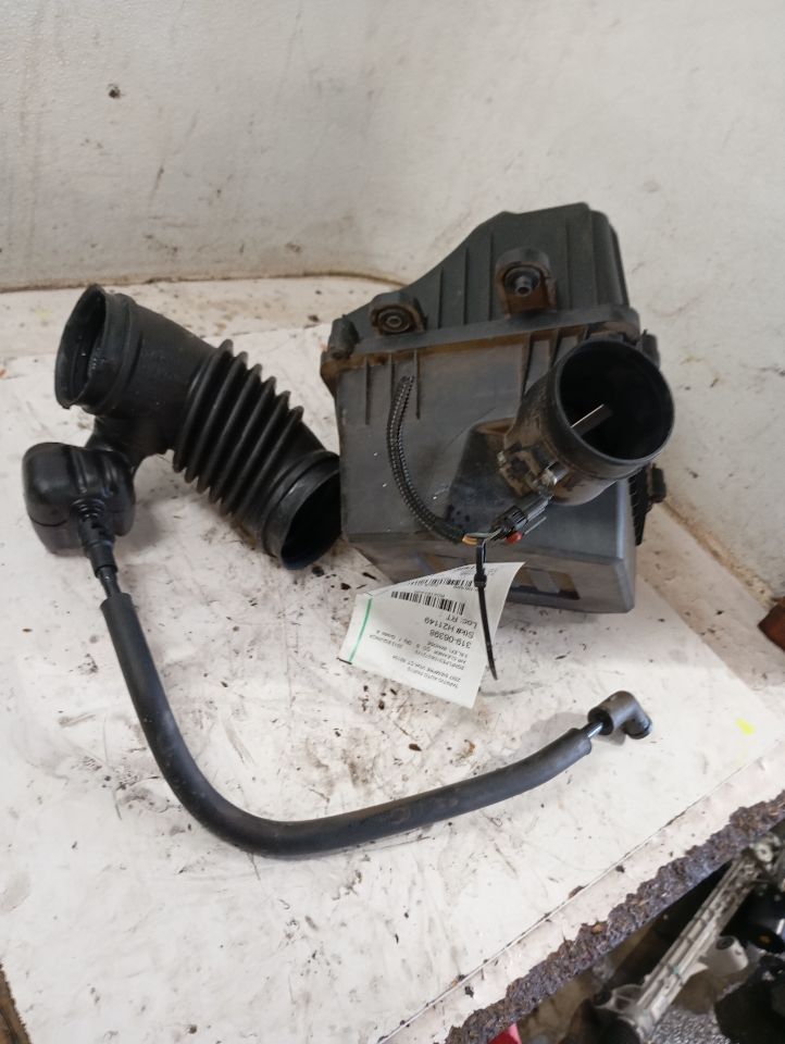 2013 General Motors EQUINOX Air Cleaner