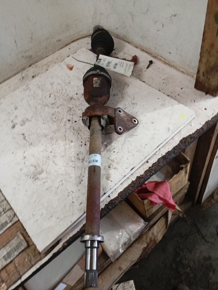 2013 General Motors EQUINOX Axle Shaft