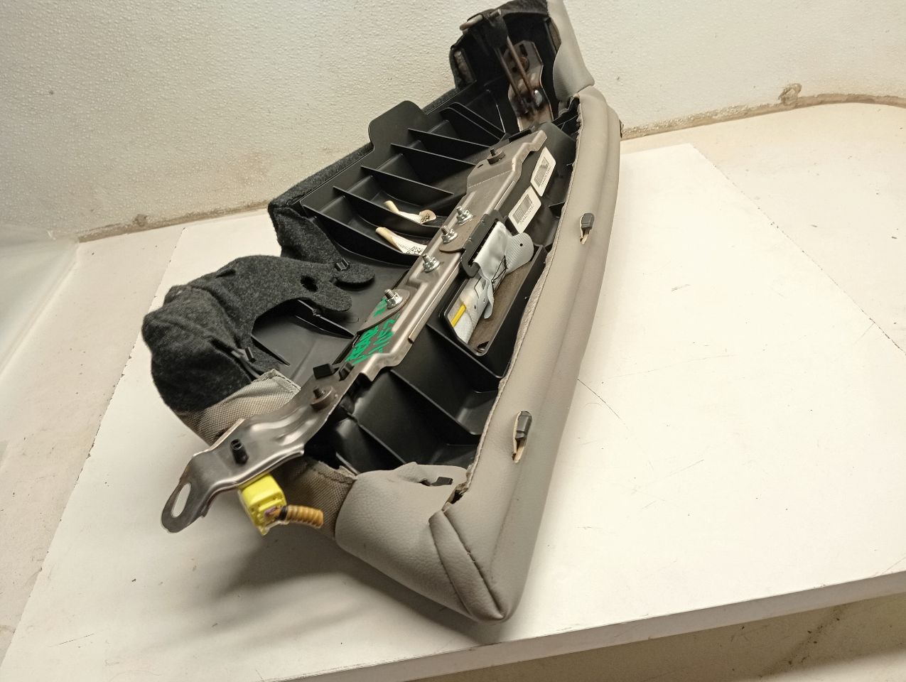Part image 4