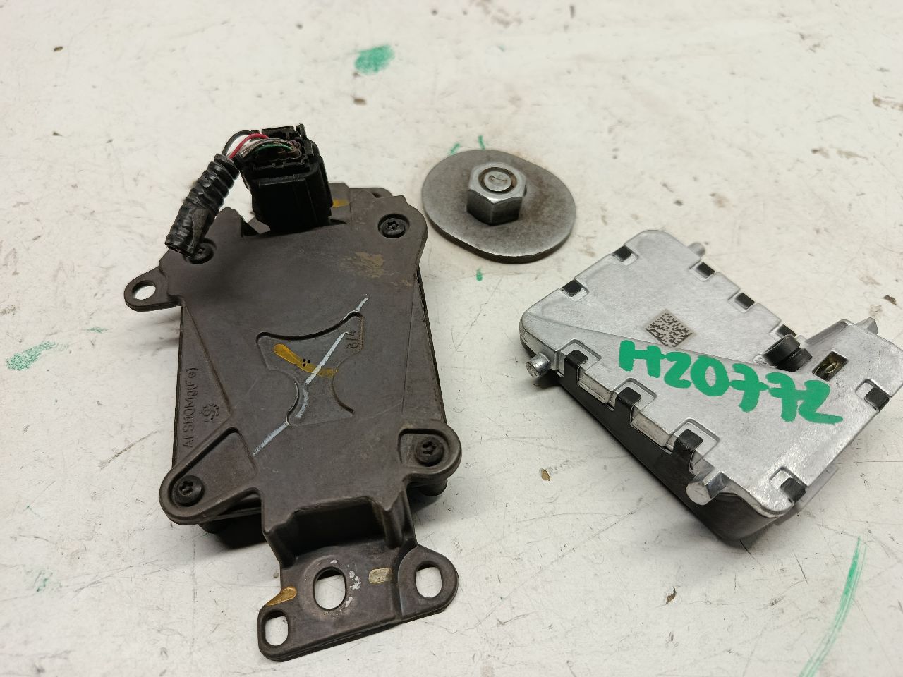 Part image 4