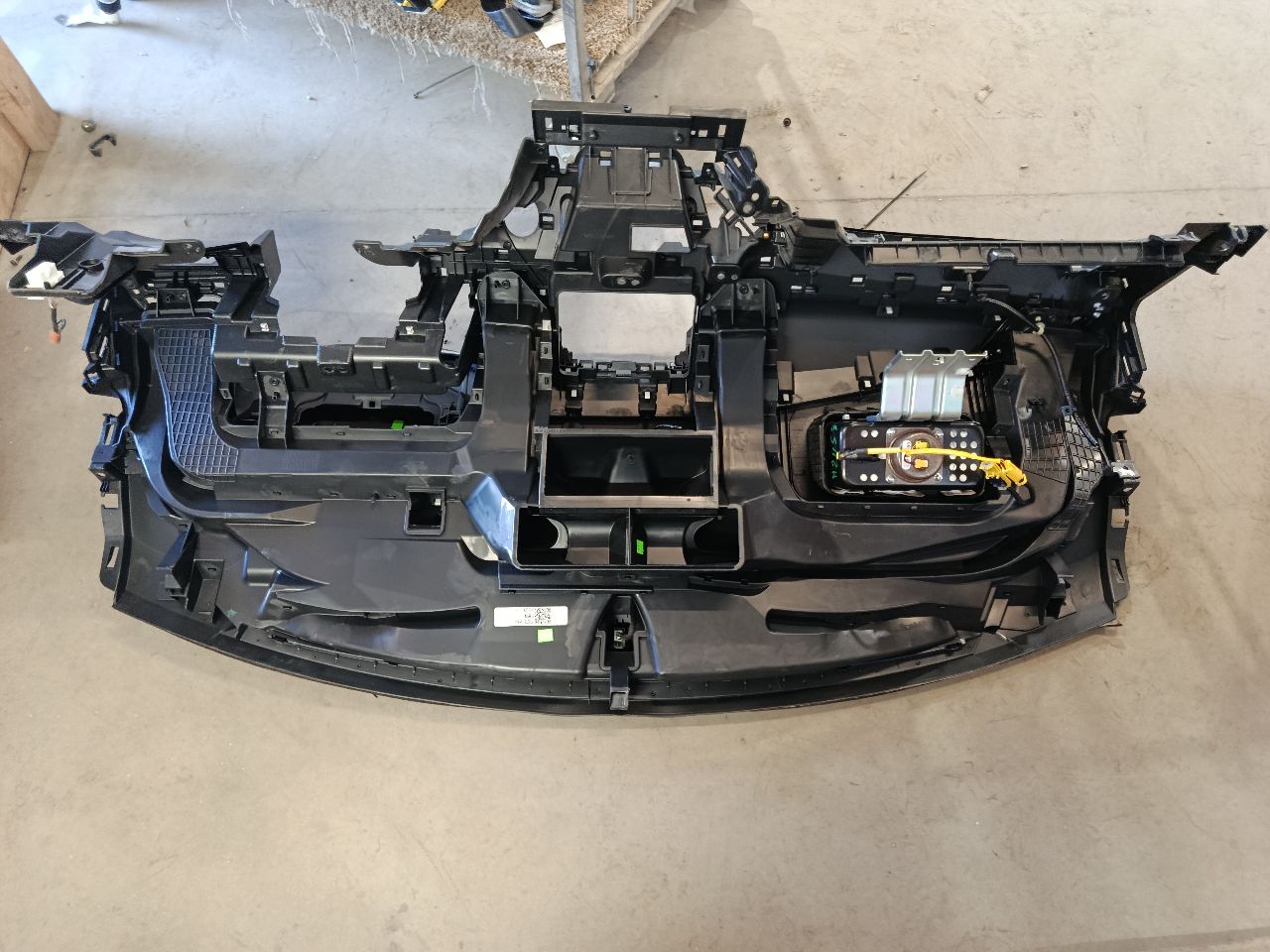 Part image 3