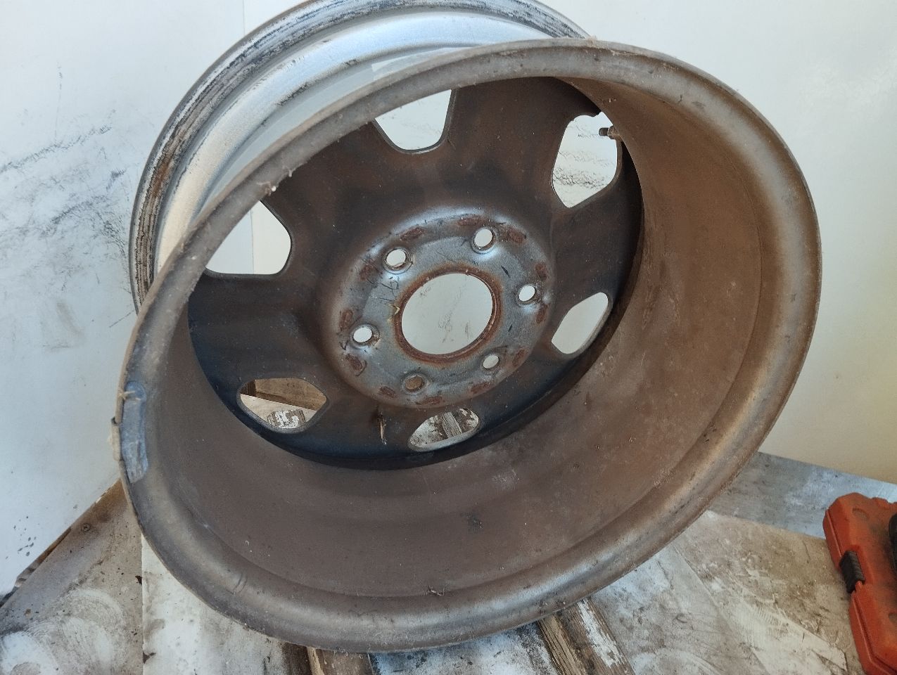 Part image 3
