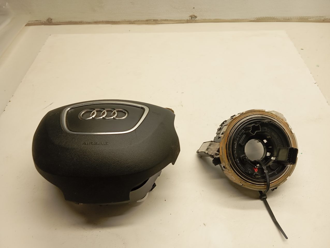 2015 Audi AUDI Q7 Air Bag