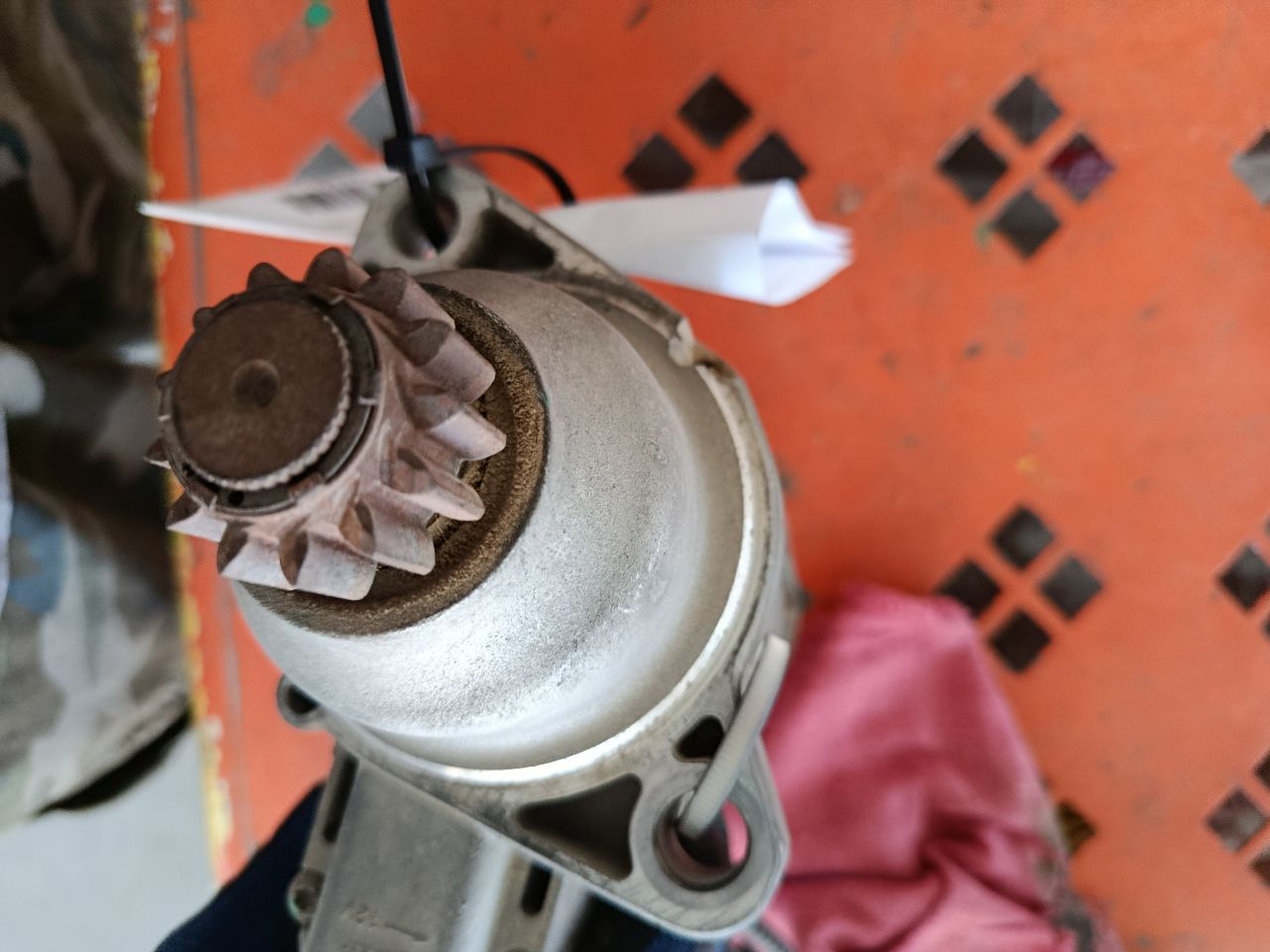 Part image 4