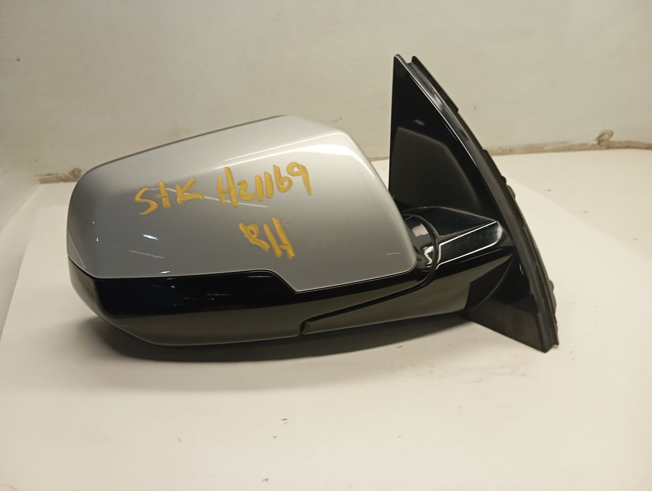 Part image 3