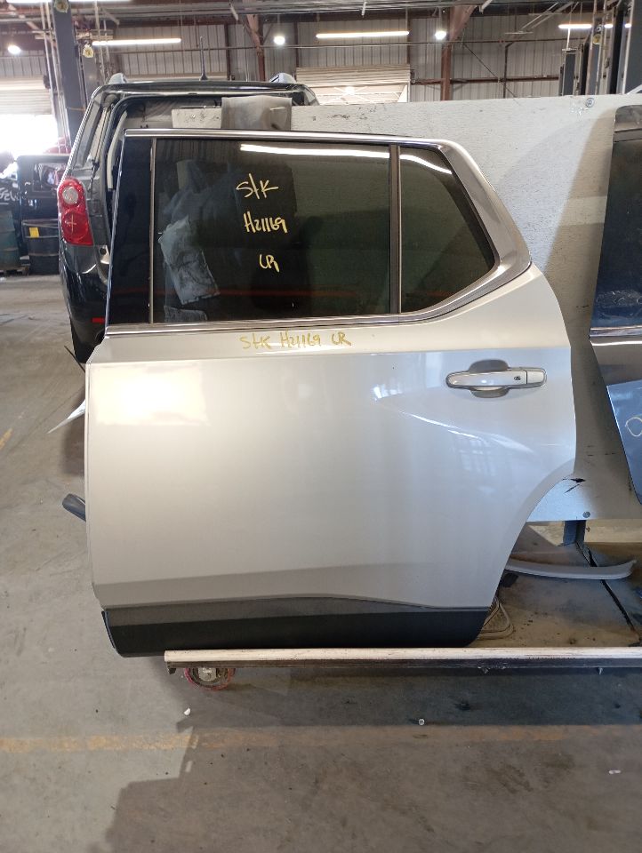 2019 General Motors TRAVERSE Dr Assm, Rear Side