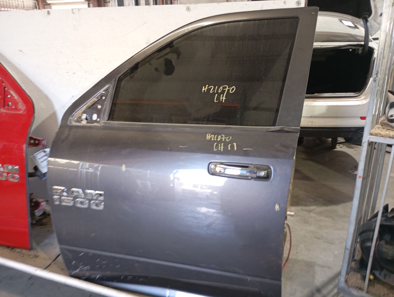 Part image 3