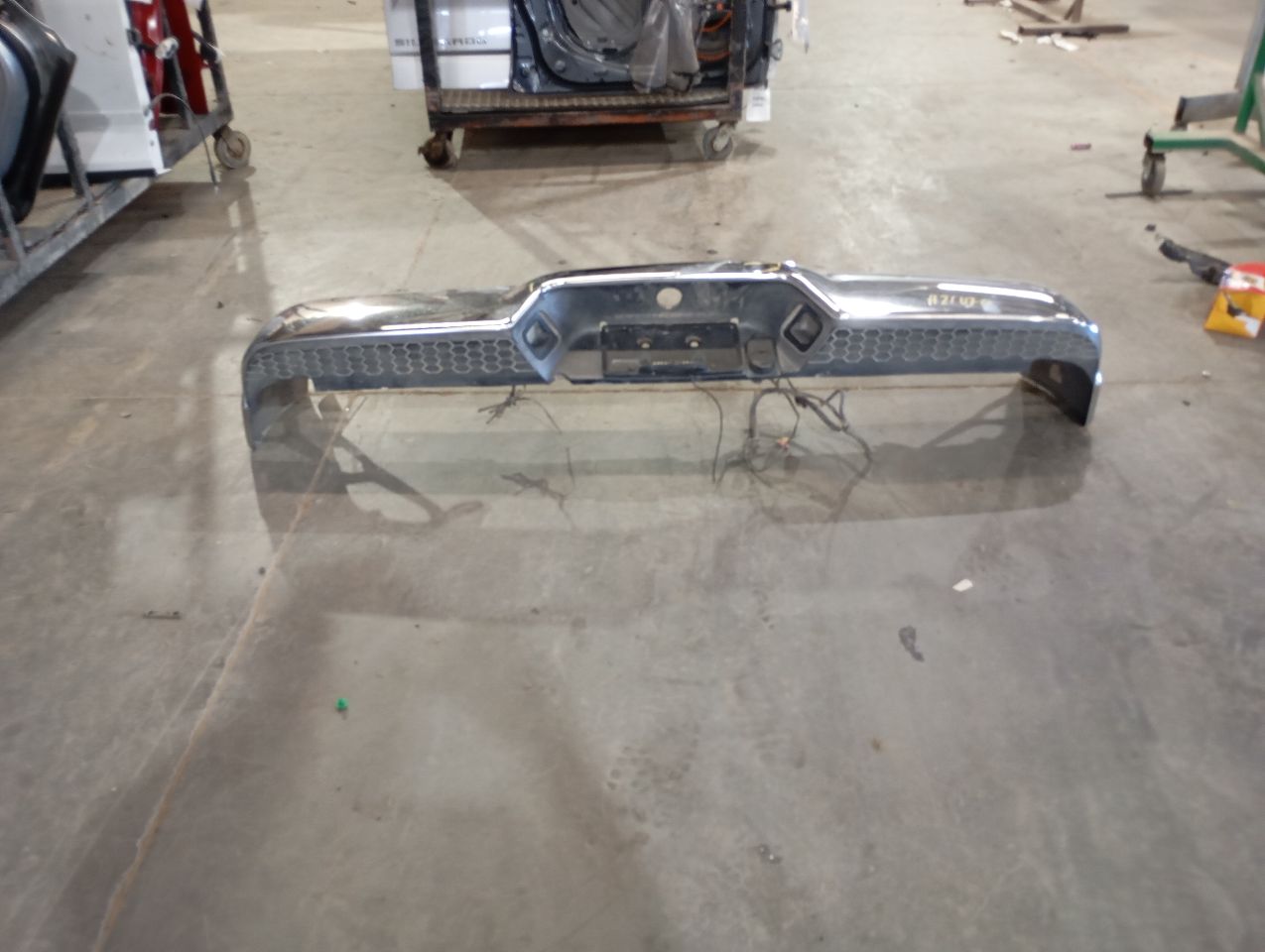 Part image 3