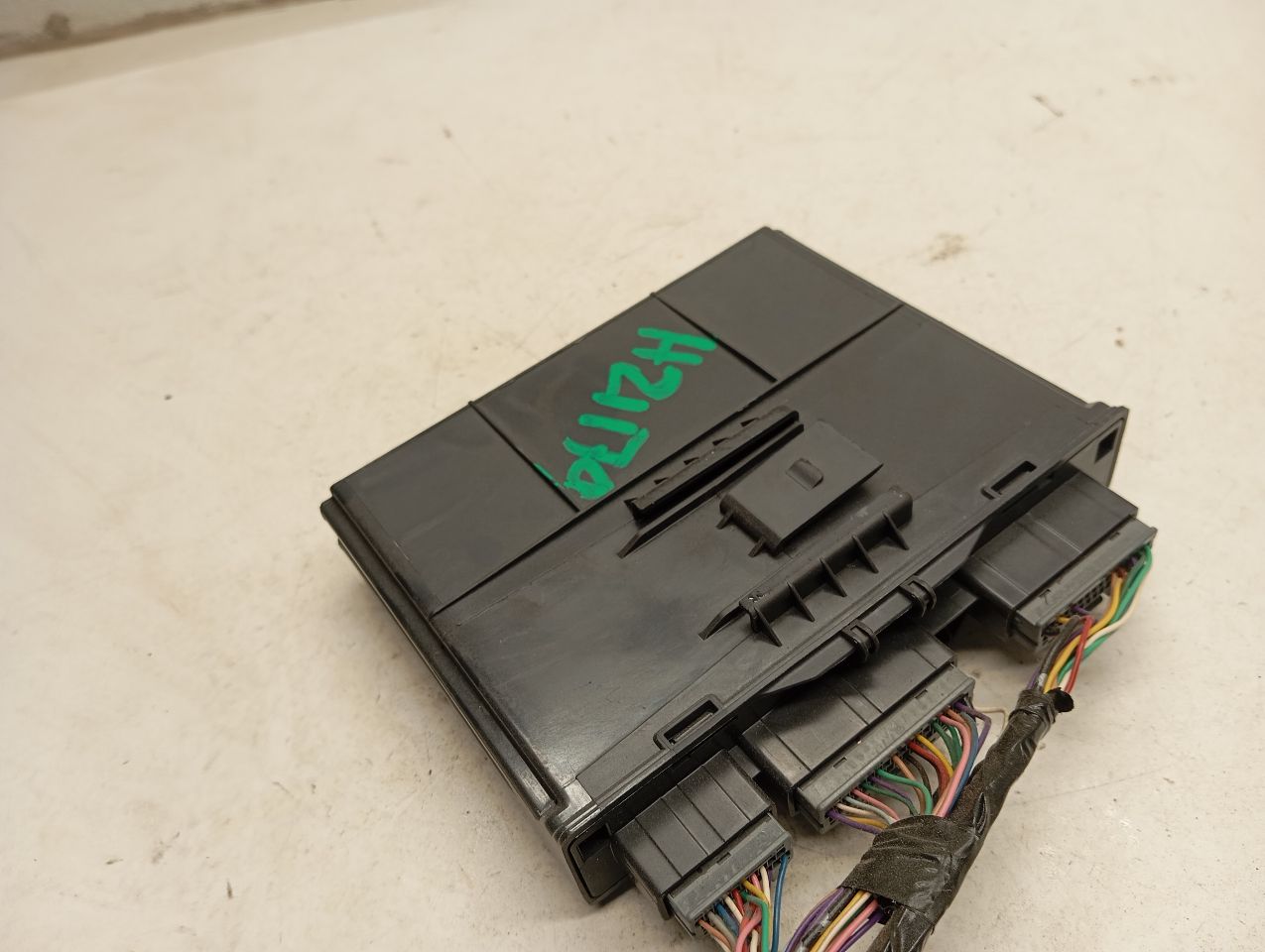 Part image 3