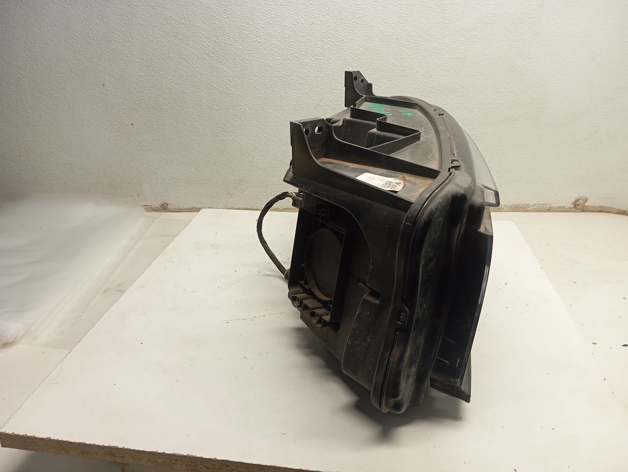 Part image 4