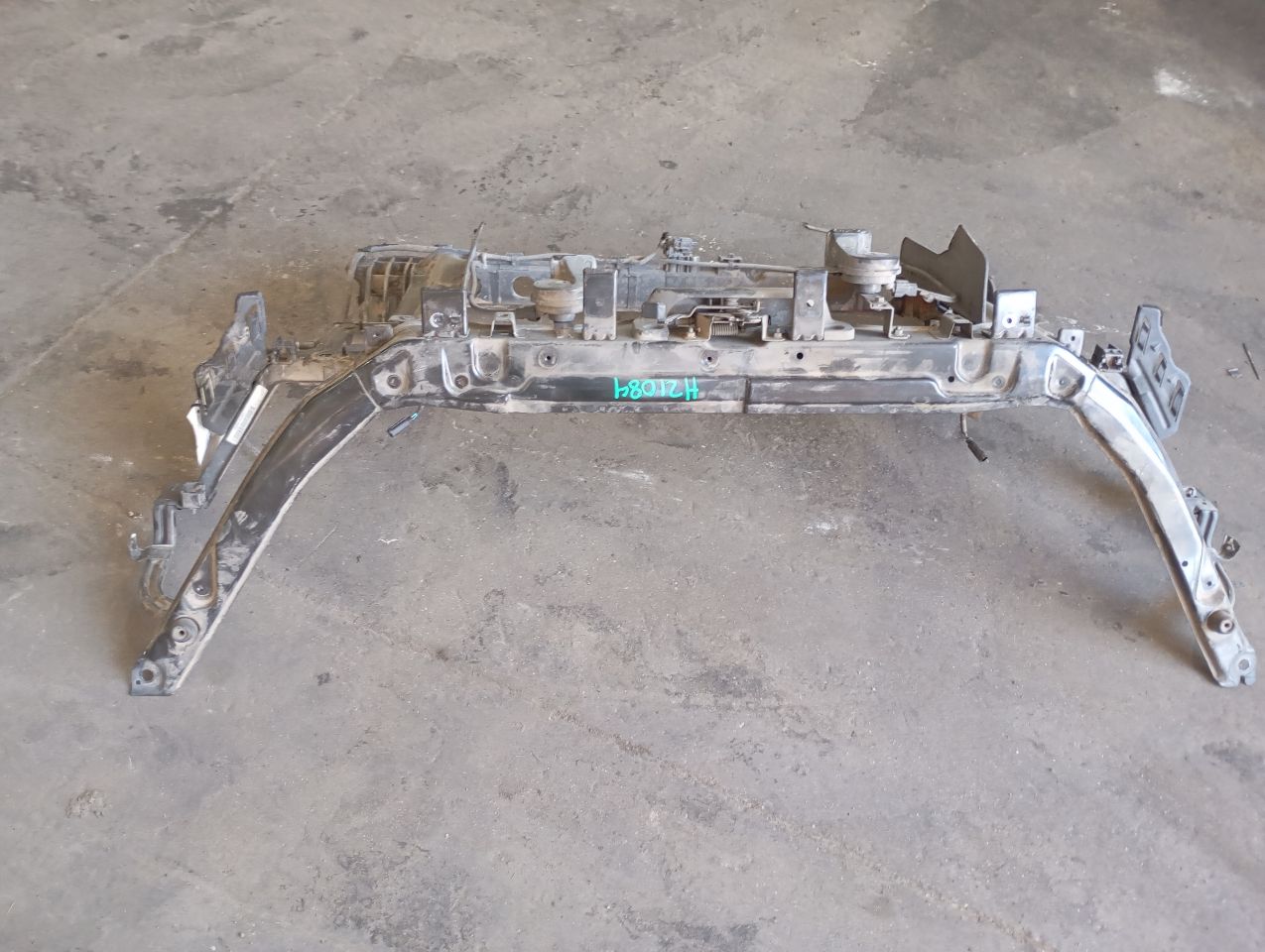 Part image 3
