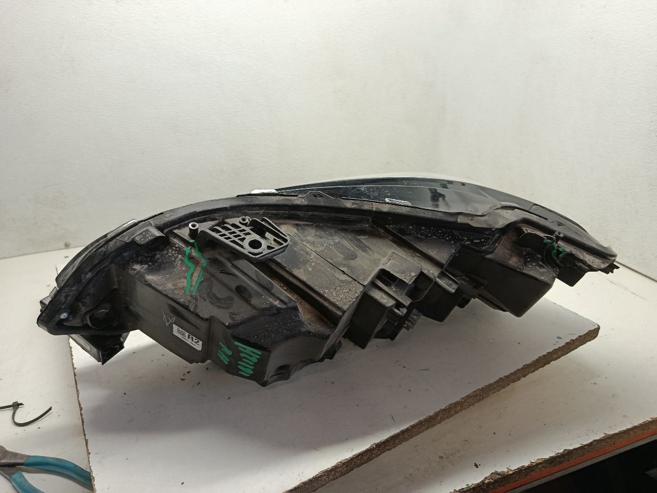 Part image 3