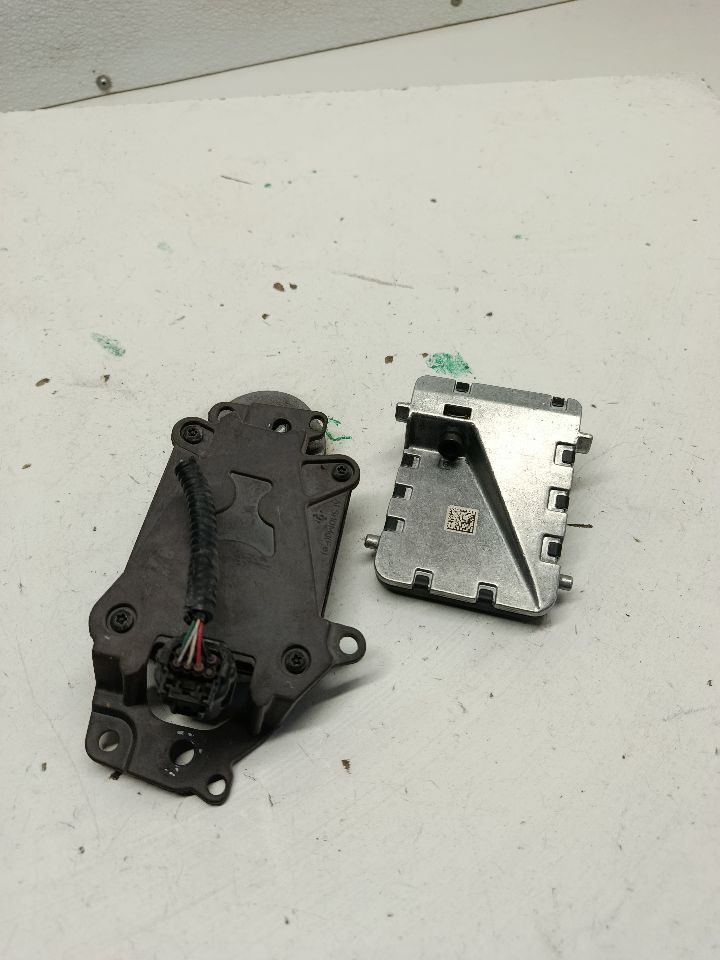 Part image 6