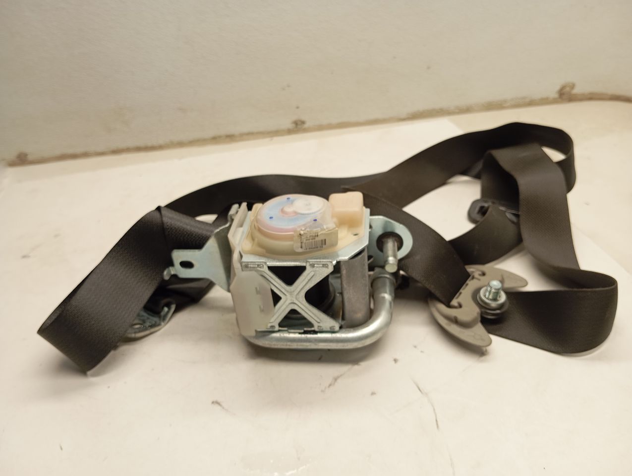 Used 2015 Honda ACCORD retractor - Stock #H21088