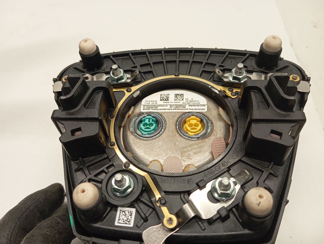 Part image 4