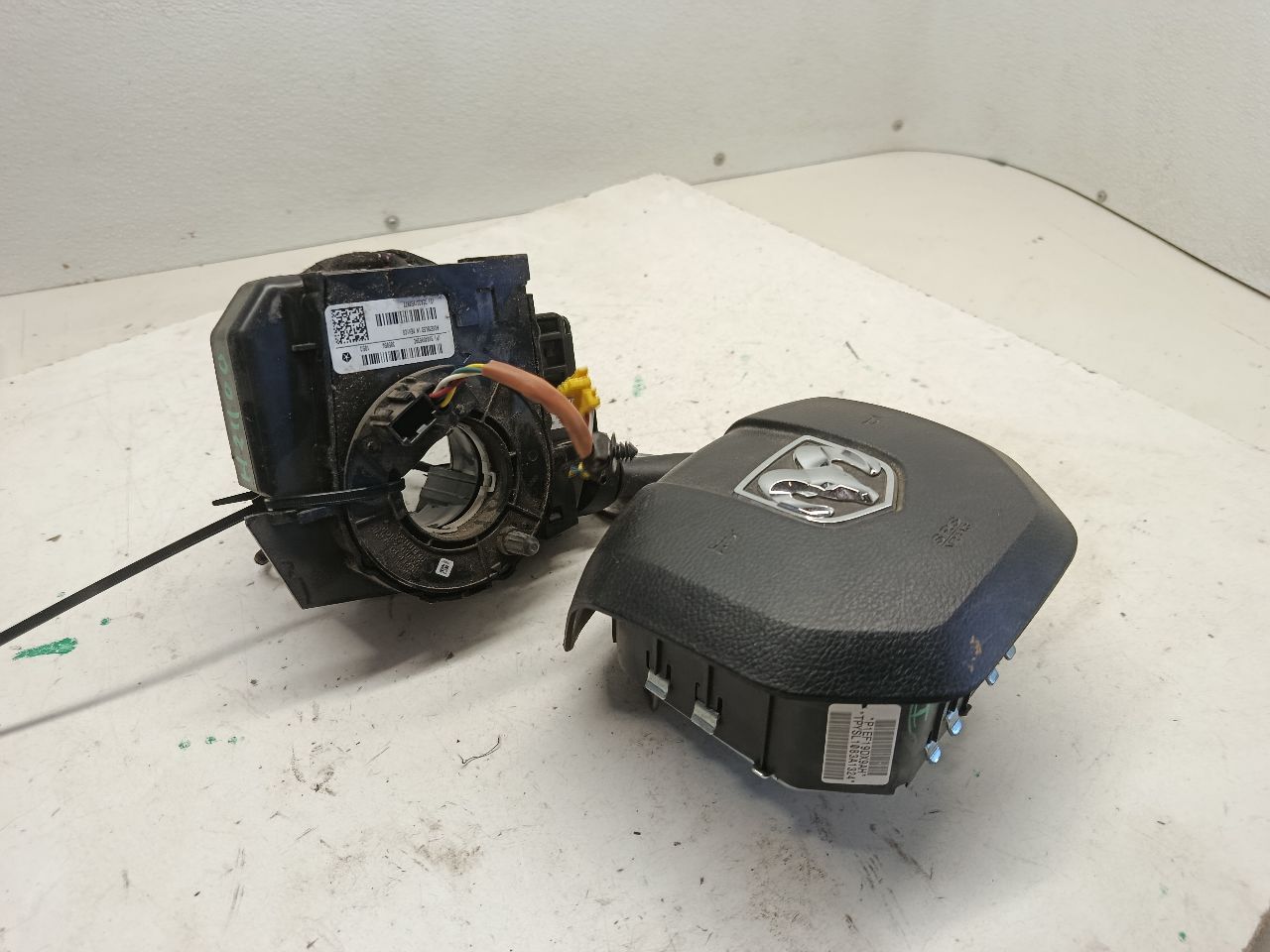 Part image 4