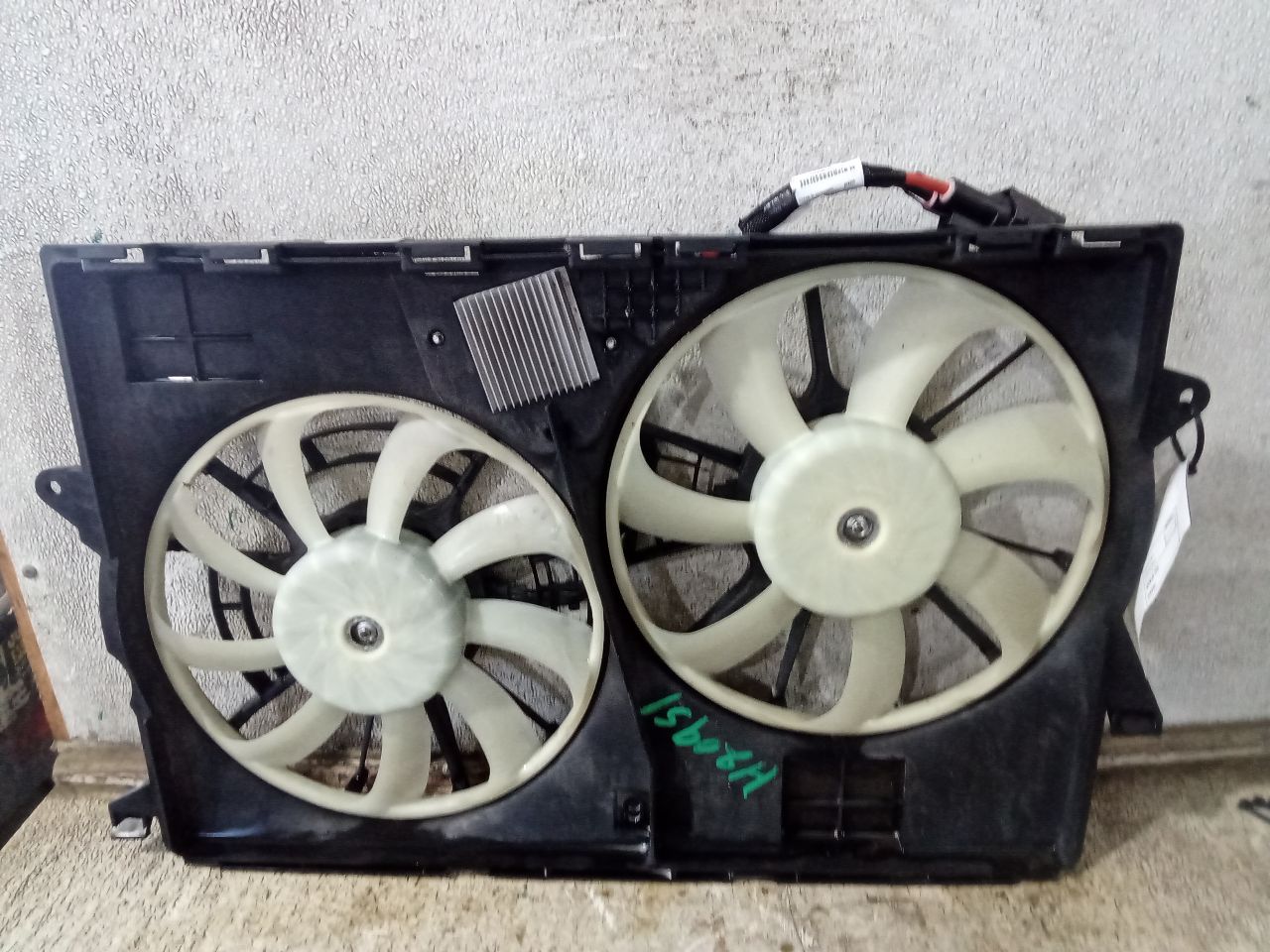 Part image 3