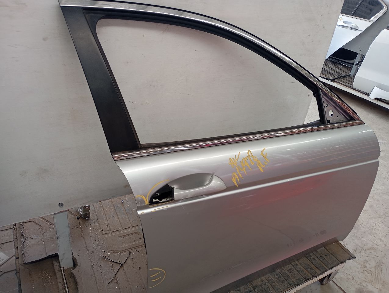 Part image 3