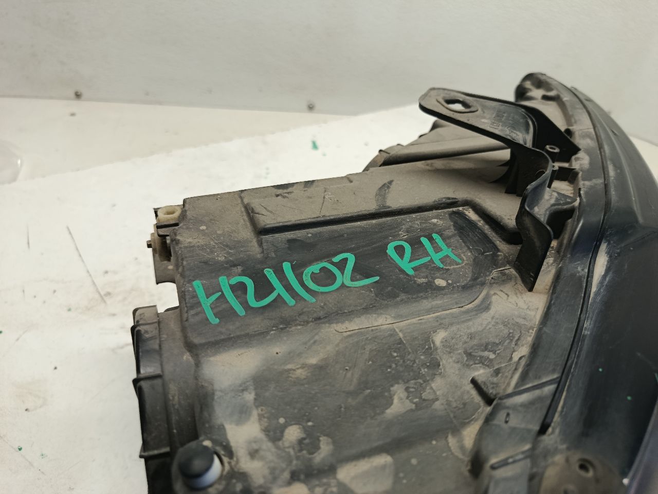 Part image 4