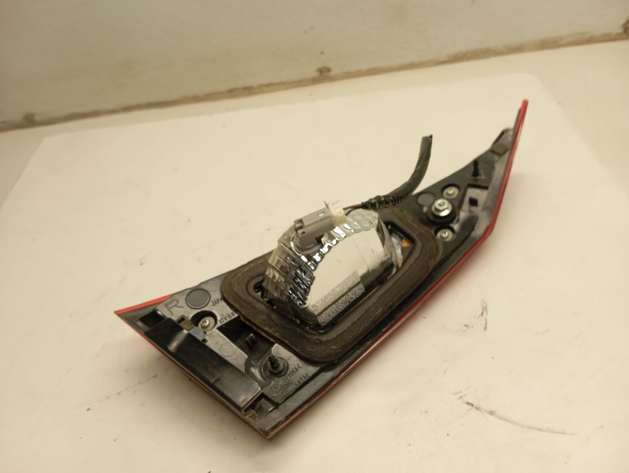 Part image 3