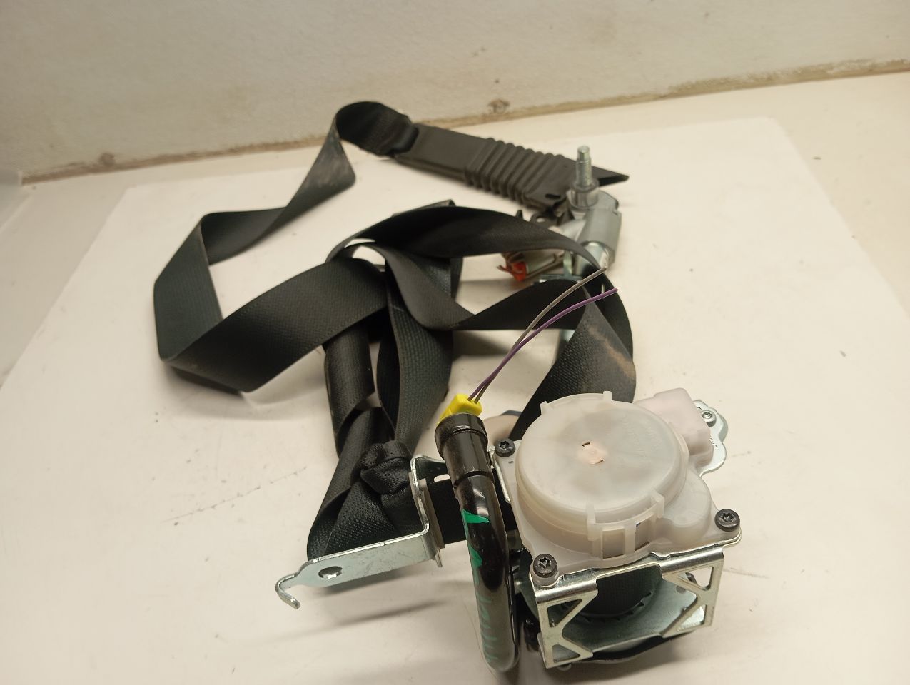Used 2015 Mazda MAZDA 3 Seat Belt, Front - Stock #H21209