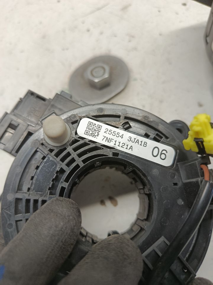 Part image 3