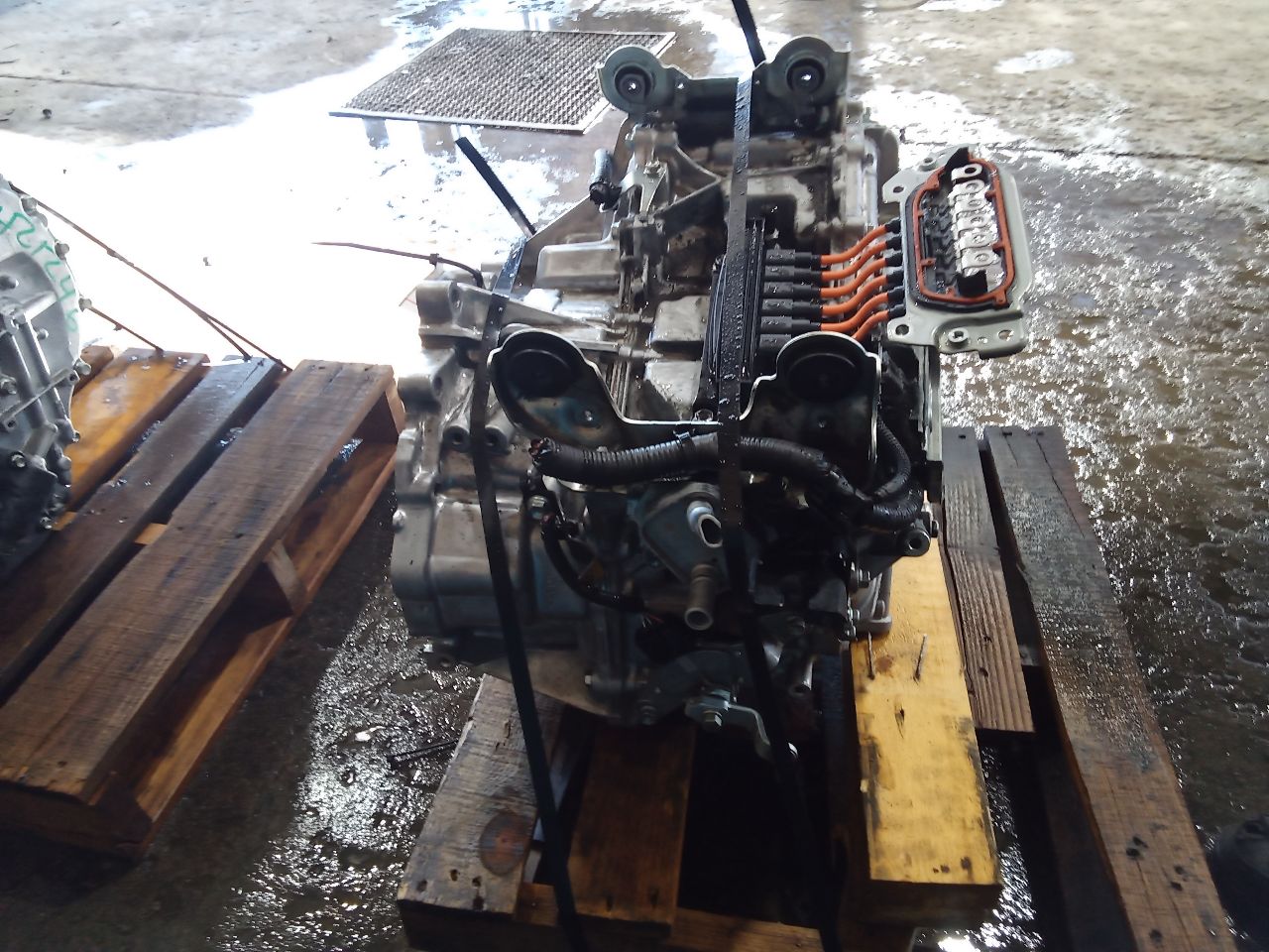 Part image 3