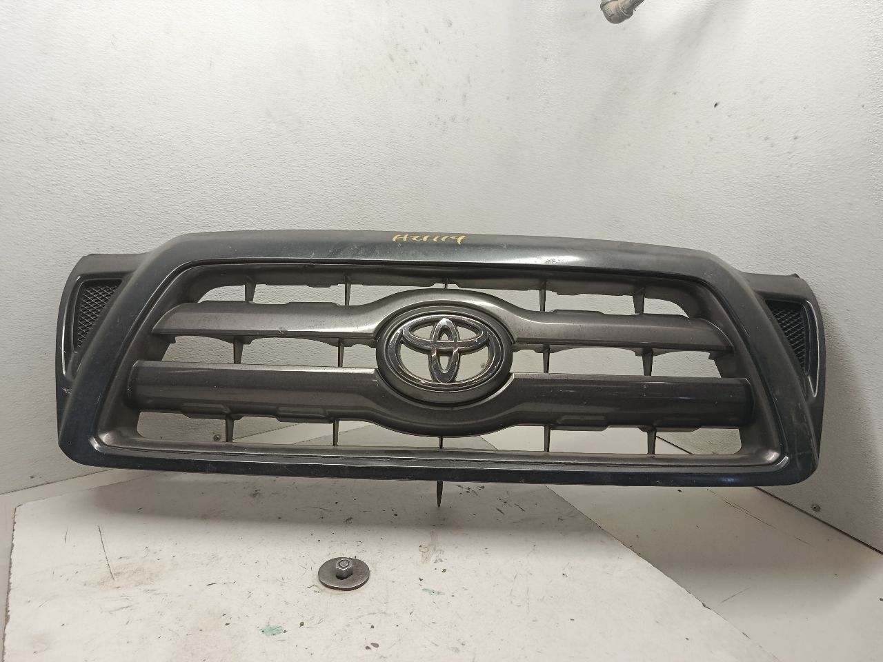 2009 Toyota TACOMA Grille