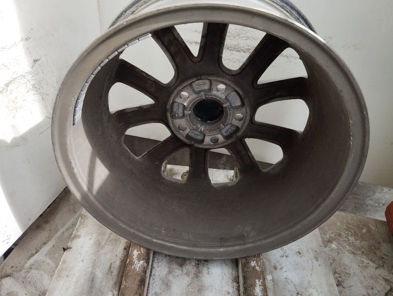 Part image 3