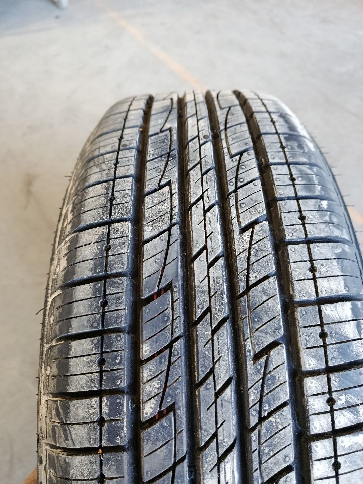 2016 Jeep GRAND CHEROKEE Wheel