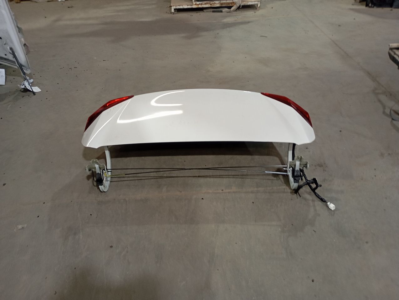 Part image 4
