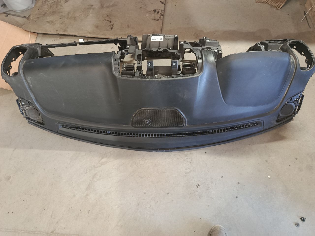 Part image 4