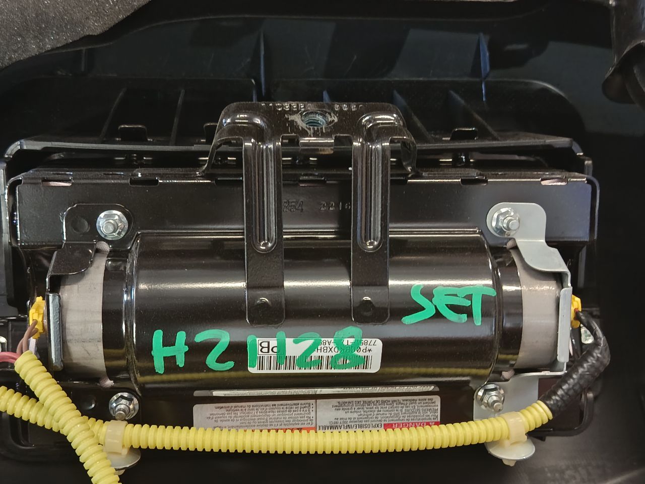 Part image 4