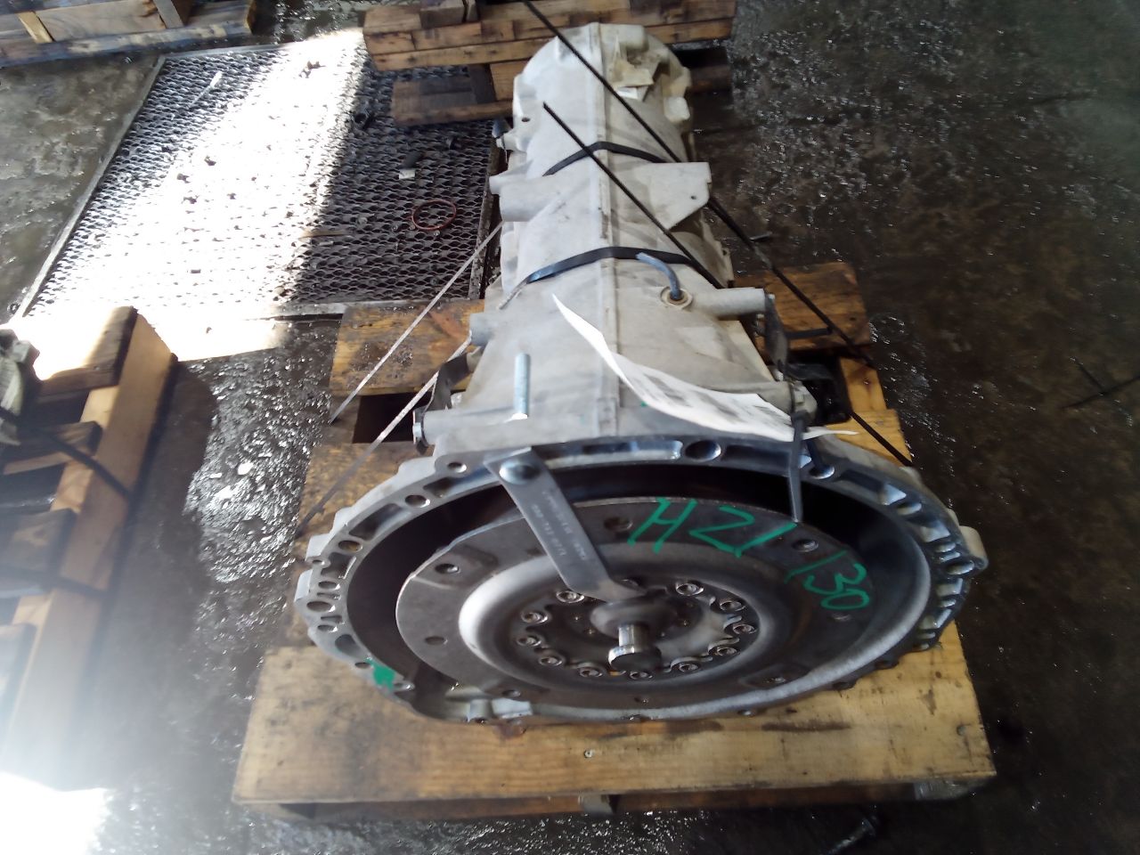 Part image 3